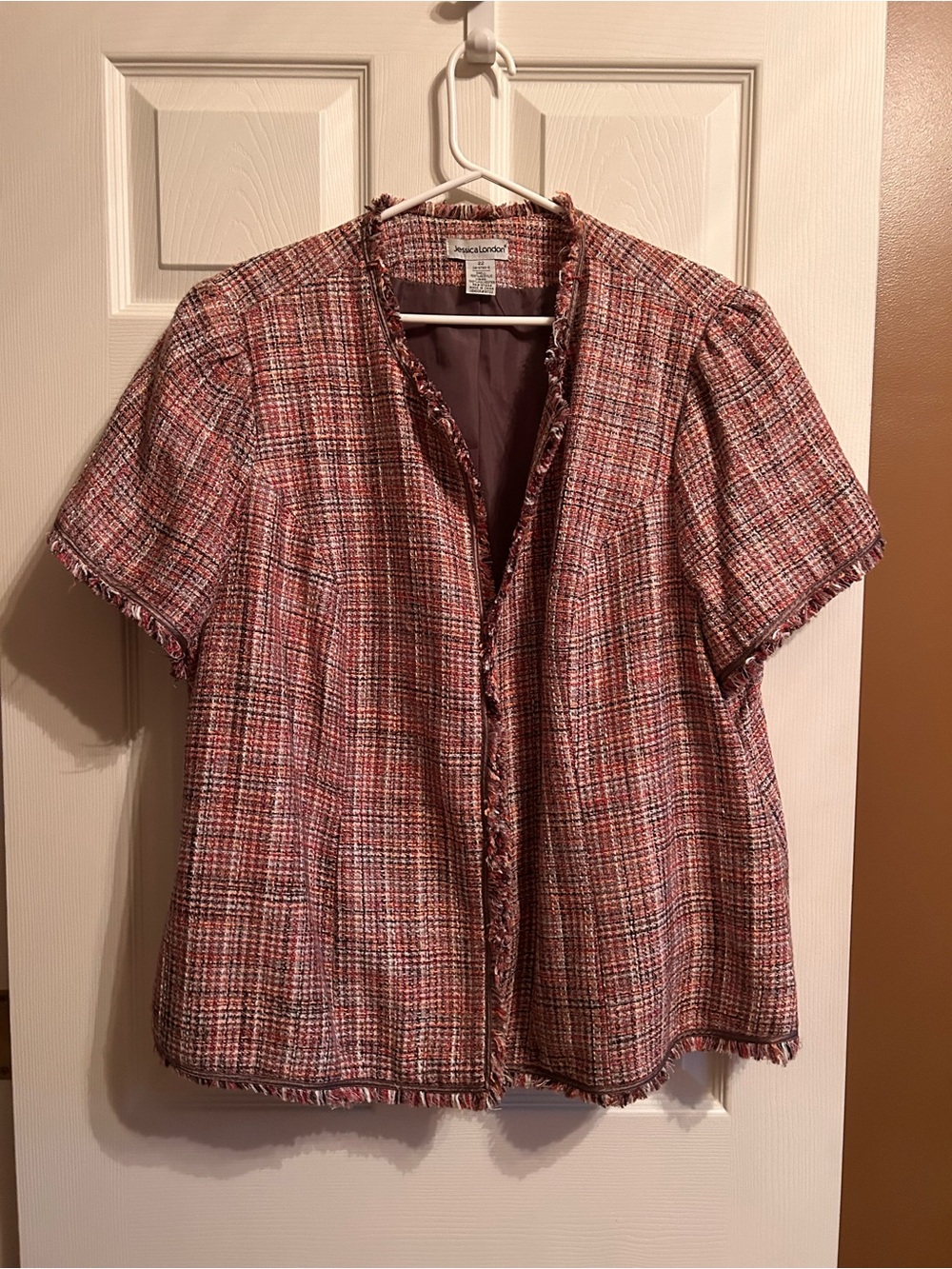 Short-Sleeve Tweed Jacket in Pink Multi